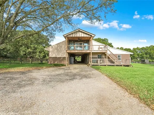 20 Green Hills Dr, Covington, LA 70435
