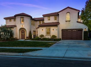 561 S La Salle St, Redlands, CA 92374
