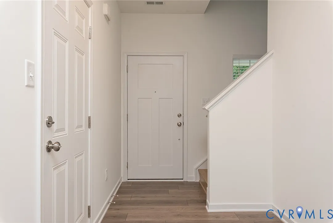 3 bed, 2.5 bath, 1743 sqft, $2,575 — Photo 4