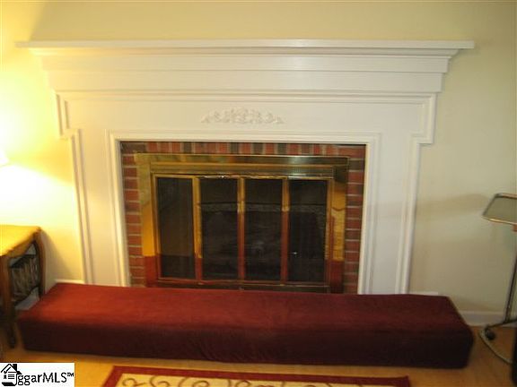 3rd image of 108 Smithwood Ct