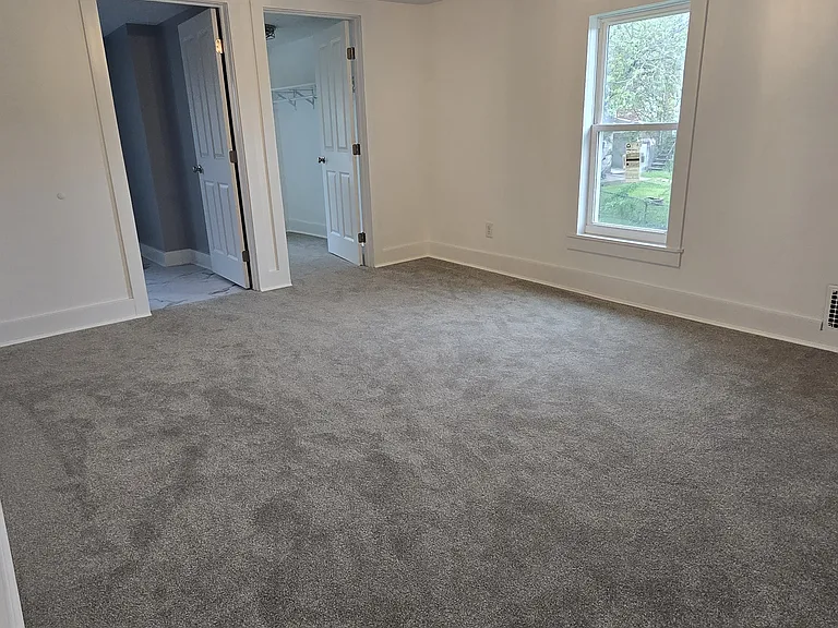 525 Grant Ave — Photo 16