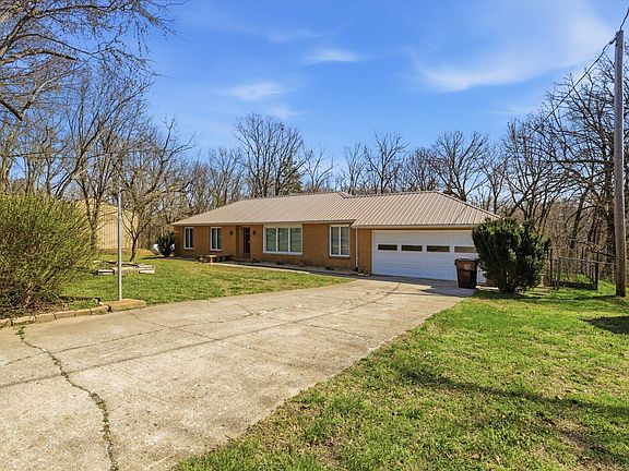 3rd image of 2754 Prairie Ridge Road