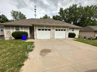8201 Woodson Dr, Raytown, MO 64138