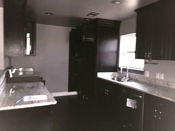 2nd image of 621 Camellia Ave