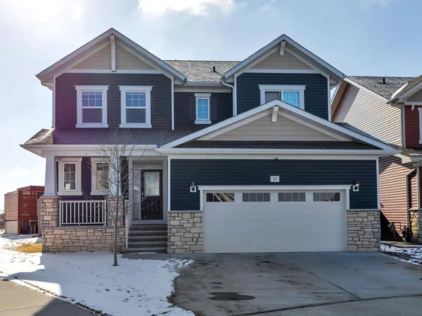 15 Promenade Point E, Beaumont, AB T4X 2C9