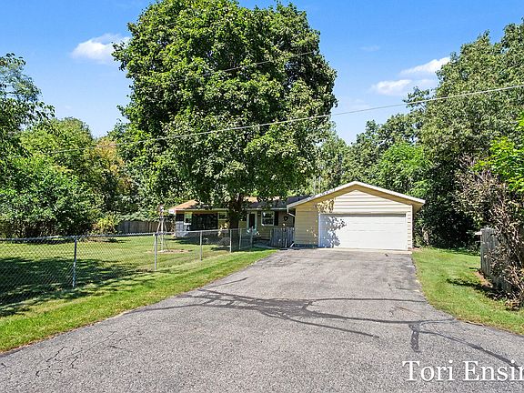 4th image of 9054 Baker Rd