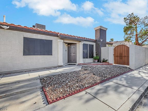 2nd image of 2127 Alisa Maria Way