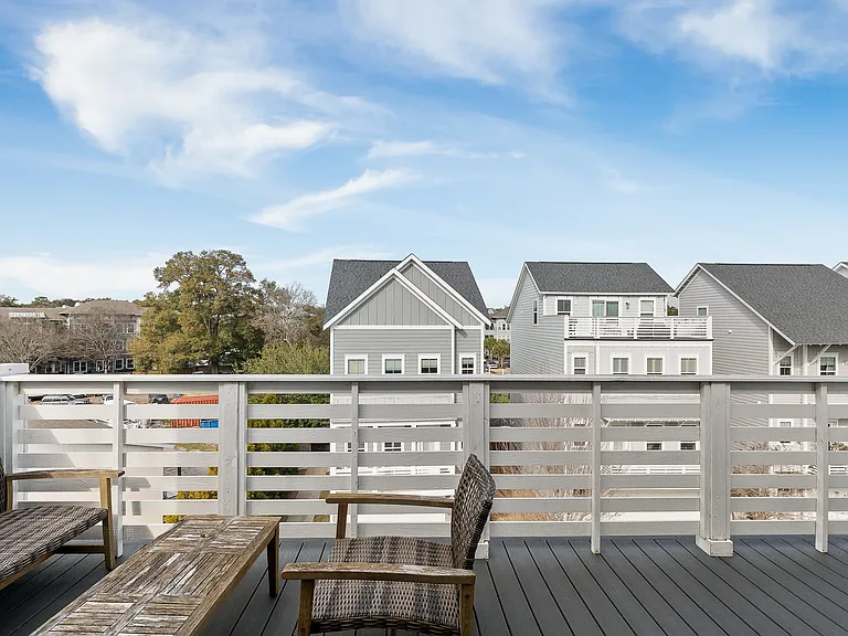 553 Cooper Village Ln — Photo 40