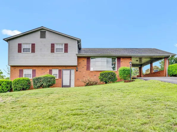 733 Plantation Cir, Roanoke, VA 24019