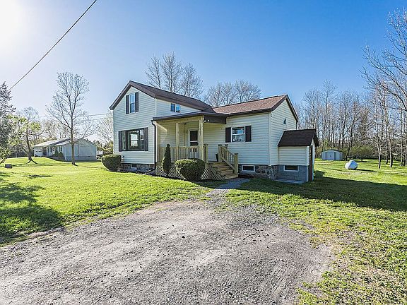 3rd image of 15903 Brown Schoolhouse Rd
