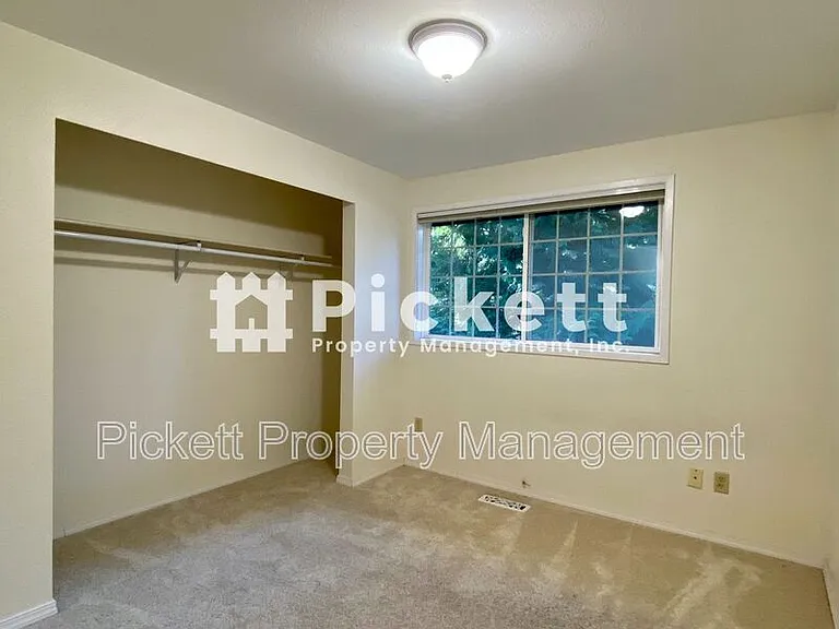 7293 Pheasant Cir NE — Photo 19