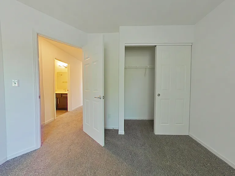 Wellington Place — Photo 116