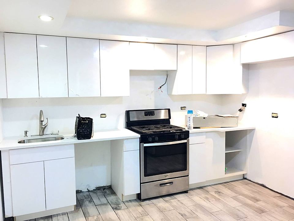 1st image of 638 E 87th St Floor 1