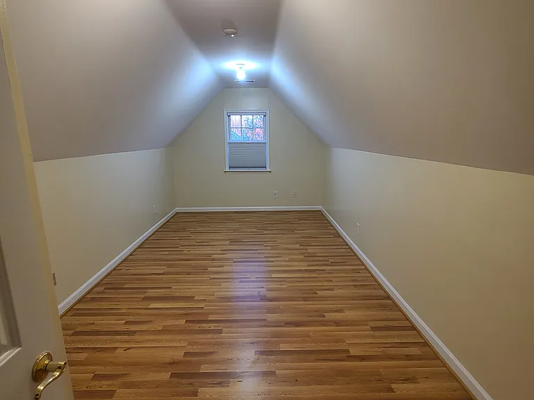 1112 Rustic Willow Ln — Photo 21