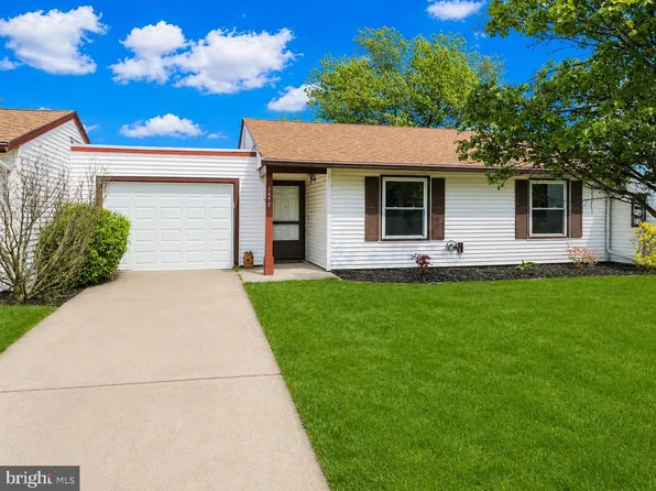 149 B Maclura Plz, Monroe Township, NJ 08831