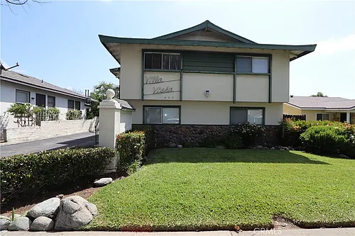 460 Vista Ave #B Photo 1