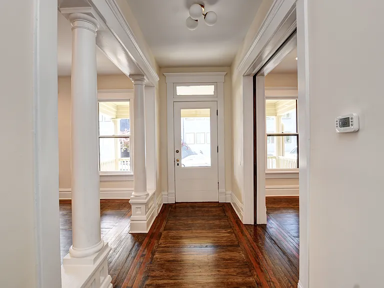 703 Franklin Ave — Photo 10