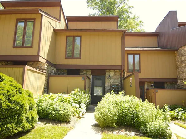 141 Colony Dr, Arden, NC 28704