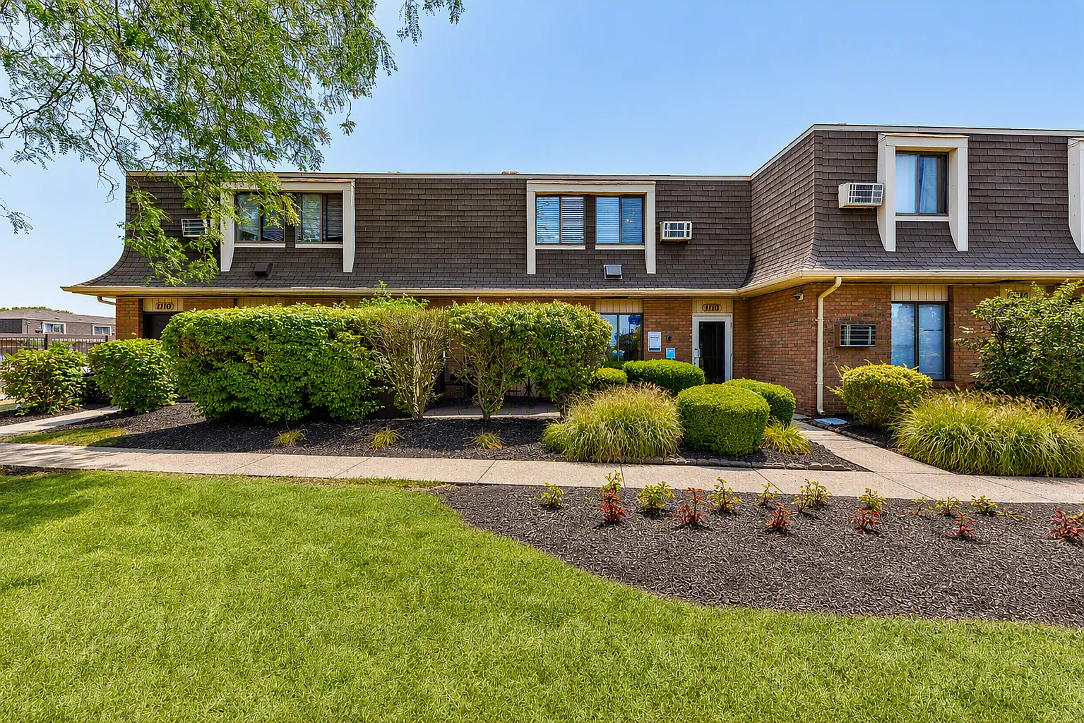 Wyndham Ridge Townhomes — Photo 2