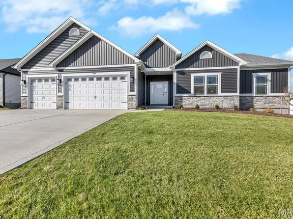 209 Woodhurst Dr, Wentzville, MO 63385
