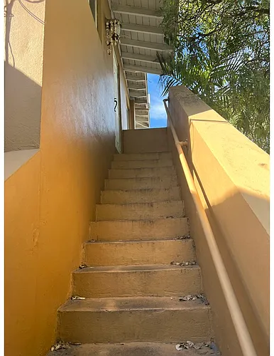 1704 N Dixie Hwy Photo 1