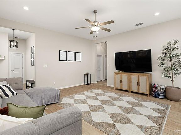 3rd image of 14220 Big Creek Rd