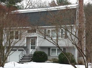 1087 Shawsheen St, Tewksbury, MA 01876