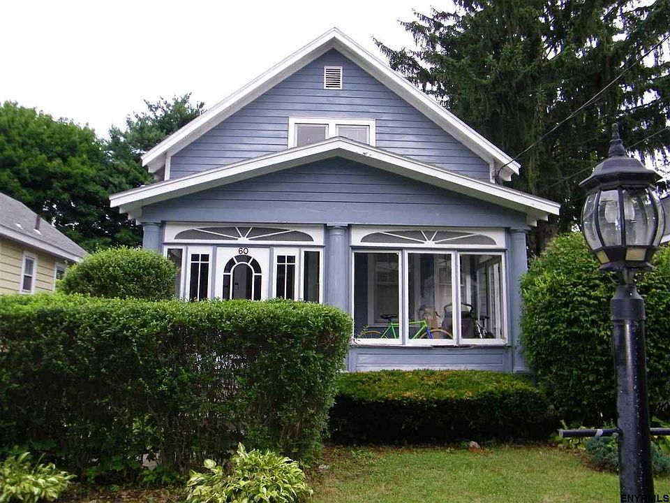1st image of 60 Holmes Ct