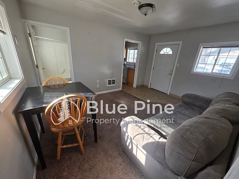 340 N Water St #19 — Photo 4
