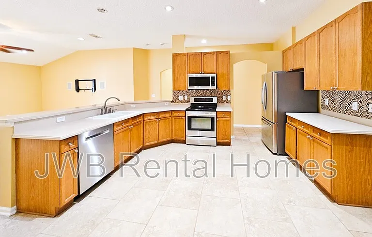 1346 Haden Ln — Photo 2