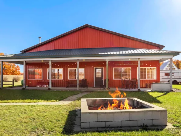 6629 Joyfield Rd, Frankfort, MI 49635