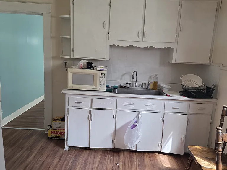 34 Rommel Ave #1F — Photo 3