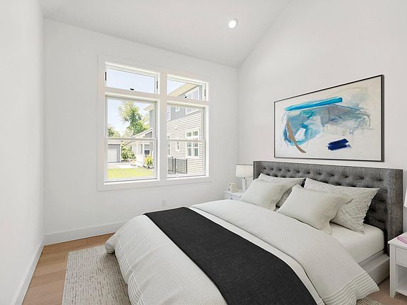 3rd image of 21 Montauk Hwy #7