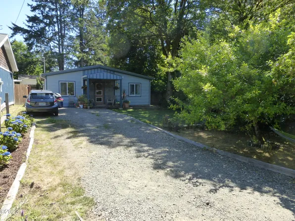 288 NE 53rd St, Newport, OR 97365