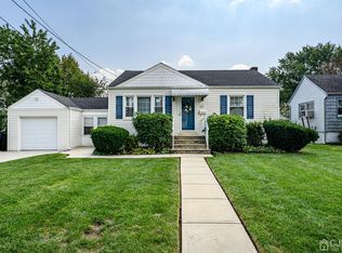 15 Moffett St, Fords, NJ 08863