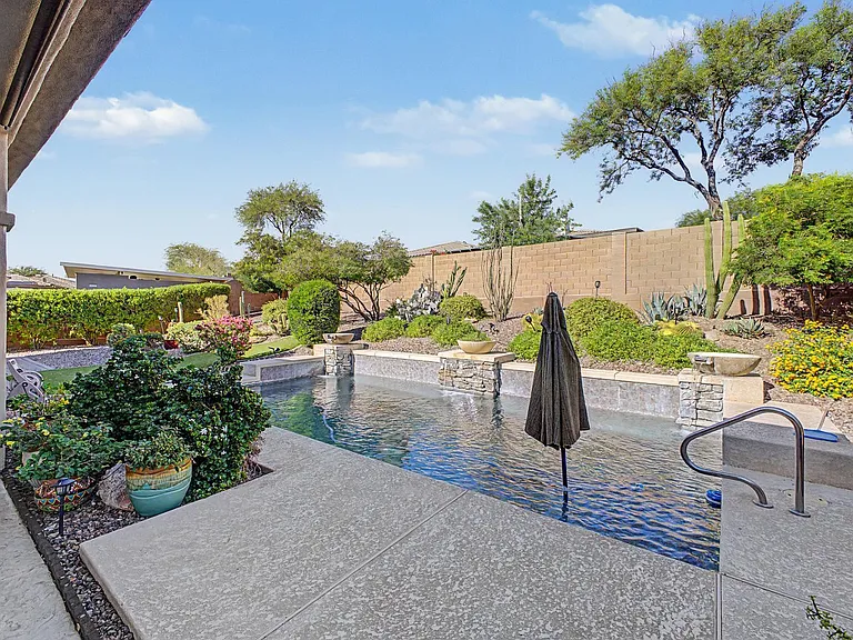 41923 N Moss Springs Rd — Photo 47