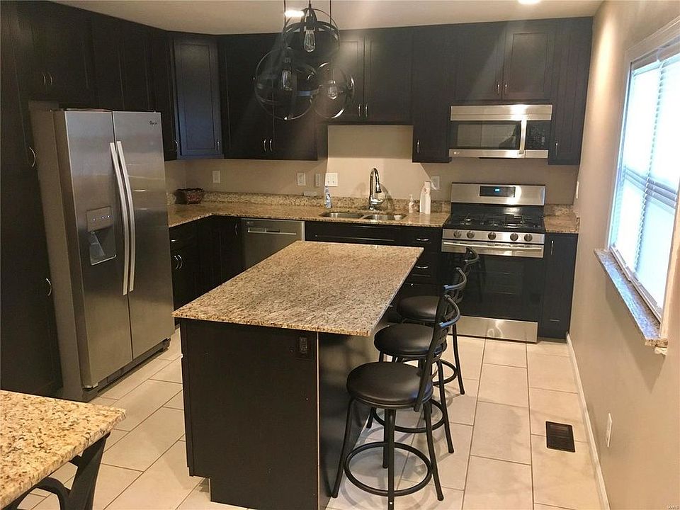 1st image of 2346 Kingsford Dr