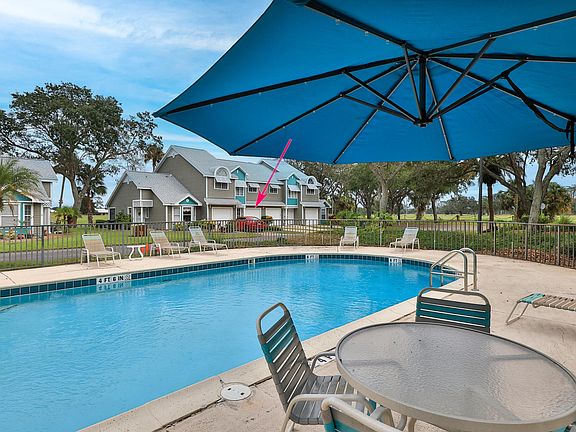 3rd image of 109 Grand Oaks Cir