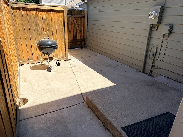 1722 Depew St — Photo 15