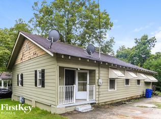 2211 Dauphine St, East Pt, GA 30344