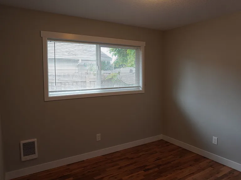 3702 NE 132nd Ave — Photo 9