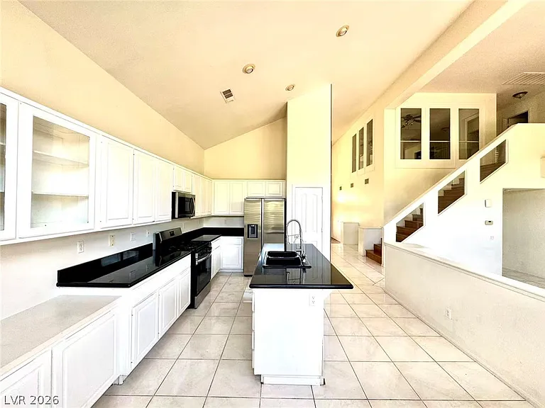1904 Bocale Ct — Photo 10