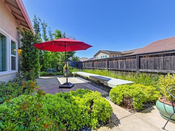 807 Calico Dr, Rocklin, CA 95765