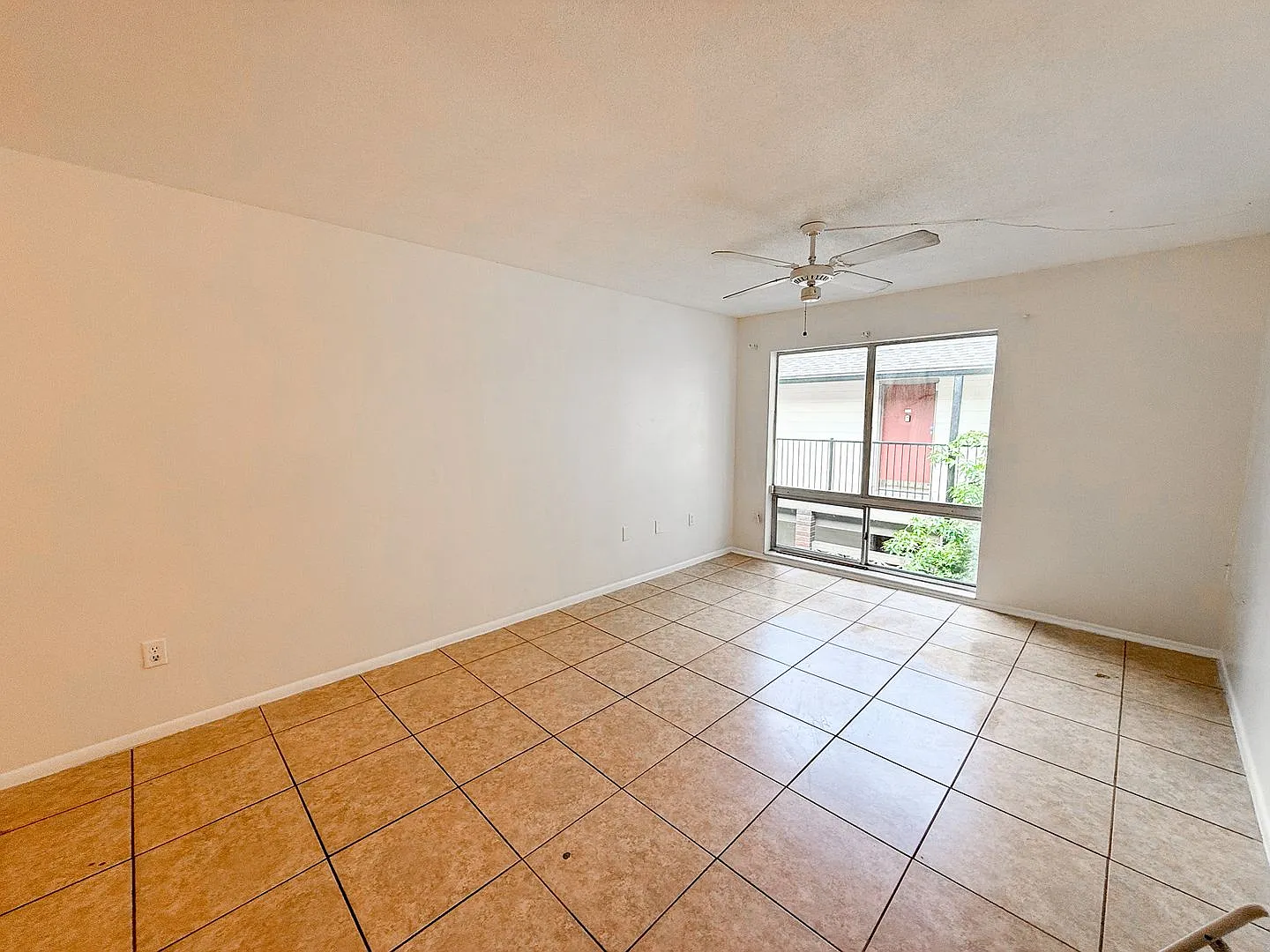 Summit House M-26 — Photo 2