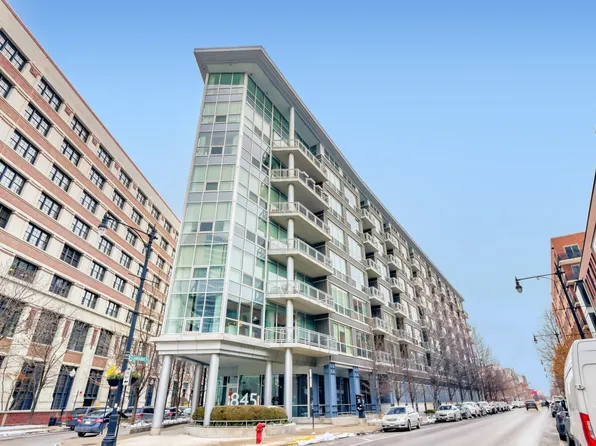 845 N Kingsbury St Unit 515, Chicago, IL 60610