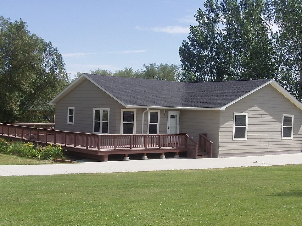 1st image of 21 Mary Ann Dr