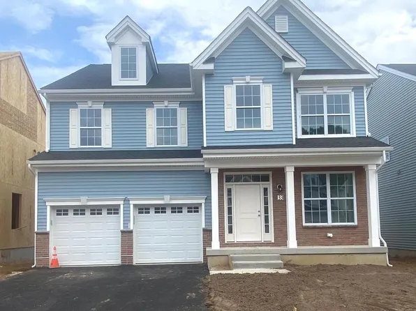 33 Misty Meadow Ln, Hamilton, NJ 08619