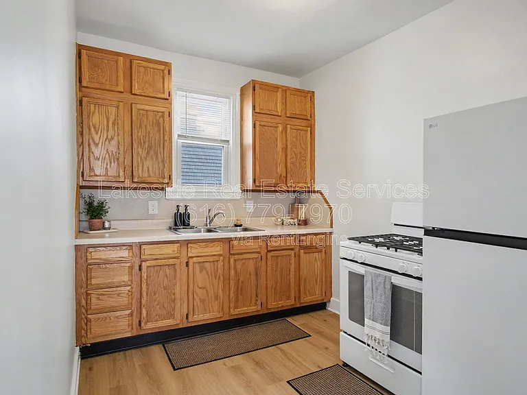 1101 Dayton St SW — Photo 7