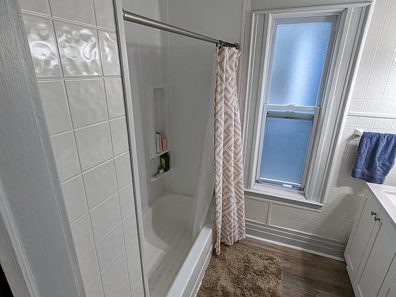 3rd image of 185 Hughes Ave #1