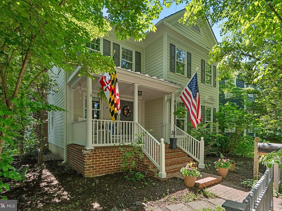 1st image of 211 Holmard St